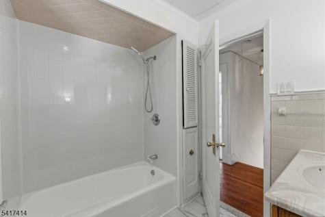 50 Ridgehurst Road West Orange NJ 07052