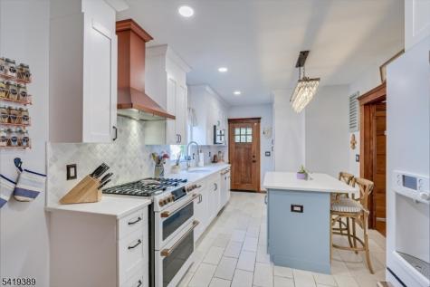 302 Mountainview Terrace Dunellen NJ 08812