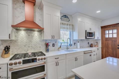 302 Mountainview Terrace Dunellen NJ 08812