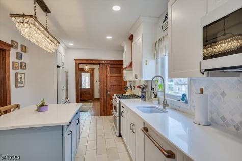 302 Mountainview Terrace Dunellen NJ 08812