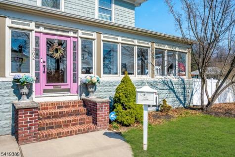 302 Mountainview Terrace Dunellen NJ 08812