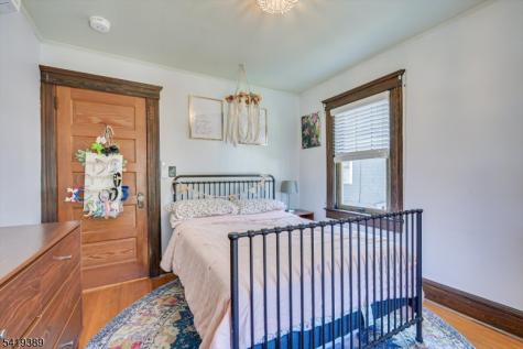 302 Mountainview Terrace Dunellen NJ 08812