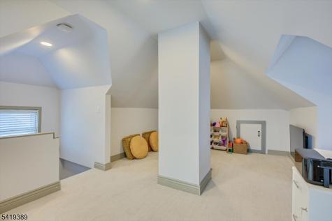 302 Mountainview Terrace Dunellen NJ 08812