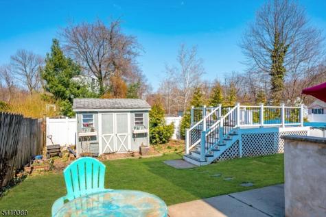 302 Mountainview Terrace Dunellen NJ 08812
