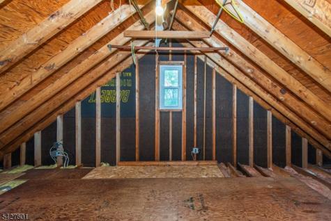 16 E Circuit Drive Roxbury NJ 07876