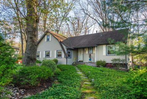 16 E Circuit Drive Roxbury NJ 07876