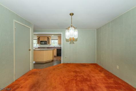 16 E Circuit Drive Roxbury NJ 07876