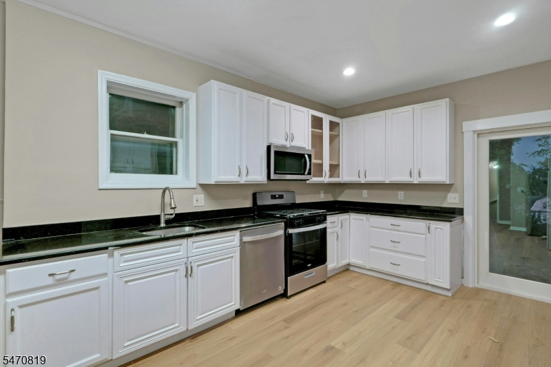 773 Clifton Avenue Newark NJ 07104