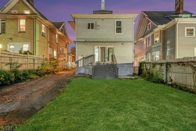 773 Clifton Avenue Newark NJ 07104