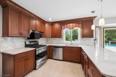 5 Glen Ridge Drive Washington NJ 07853