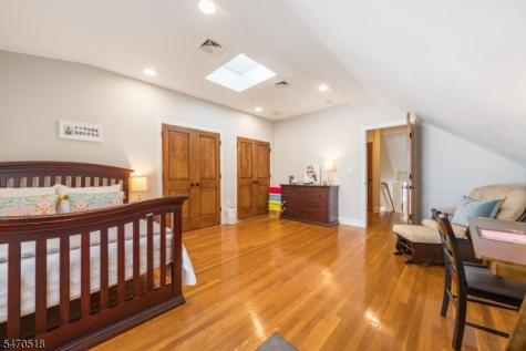304 Lupine Way Millburn NJ 07078