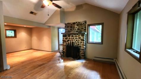 35 E Shore Trail Sandyston NJ 07826