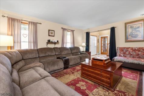 9 Carriage Lane Hardyston NJ 07419