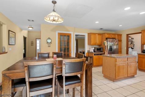 9 Carriage Lane Hardyston NJ 07419