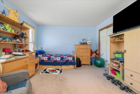 9 Carriage Lane Hardyston NJ 07419
