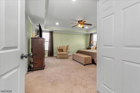 9 Carriage Lane Hardyston NJ 07419