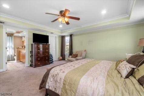 9 Carriage Lane Hardyston NJ 07419