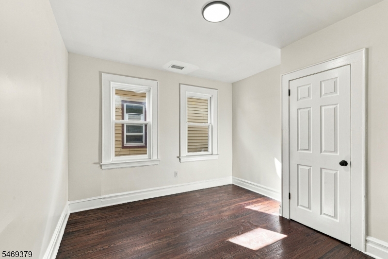 98 Vermont Avenue Newark NJ 07106