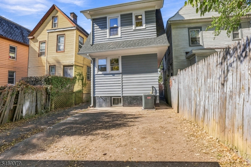 98 Vermont Avenue Newark NJ 07106