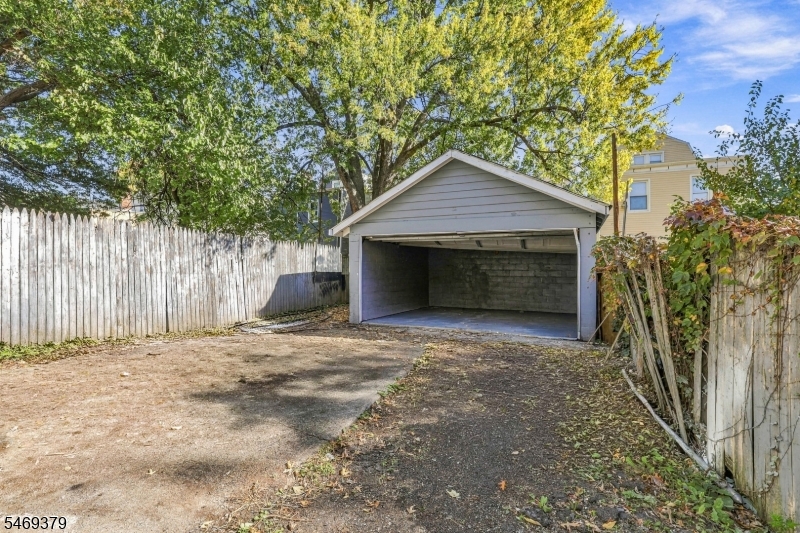 98 Vermont Avenue Newark NJ 07106