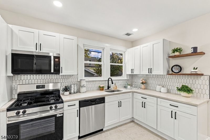 98 Vermont Avenue Newark NJ 07106