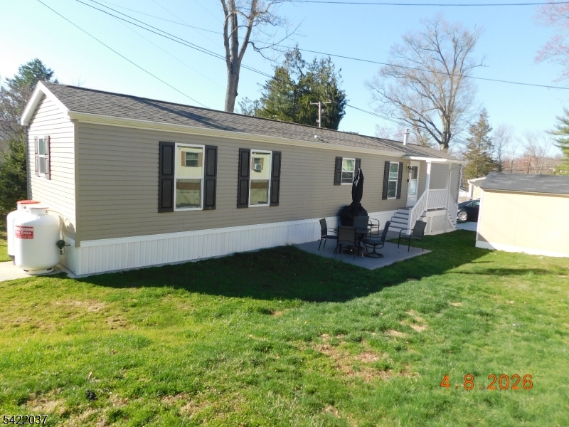 89 Back Street Oxford NJ 07863
