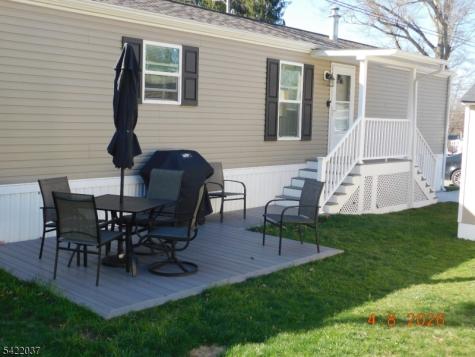 89 Back Street Oxford NJ 07863