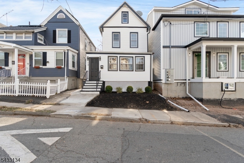 13 Orange Place Irvington NJ 07111