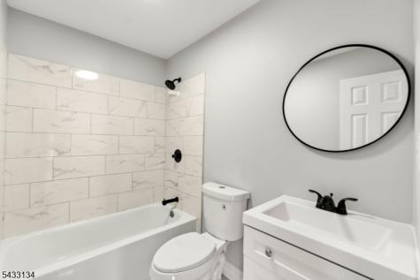13 Orange Place Irvington NJ 07111