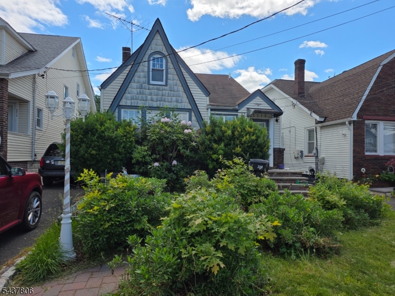 2218 Berwyn Street Union NJ 07083