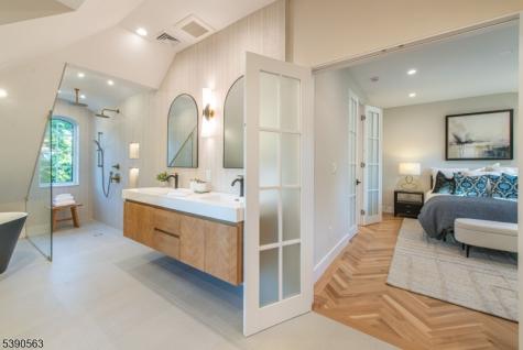 96 Gates Avenue Montclair NJ 07042