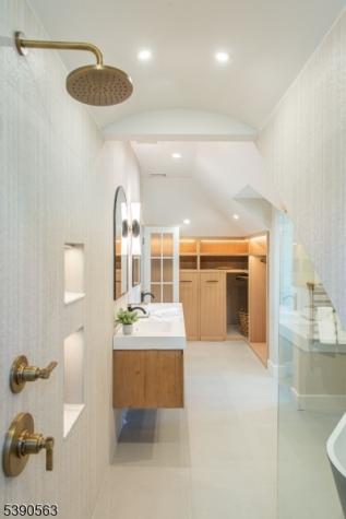 96 Gates Avenue Montclair NJ 07042