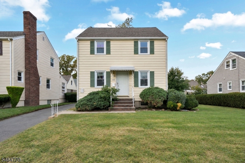 842 Travers Street Union NJ 07083
