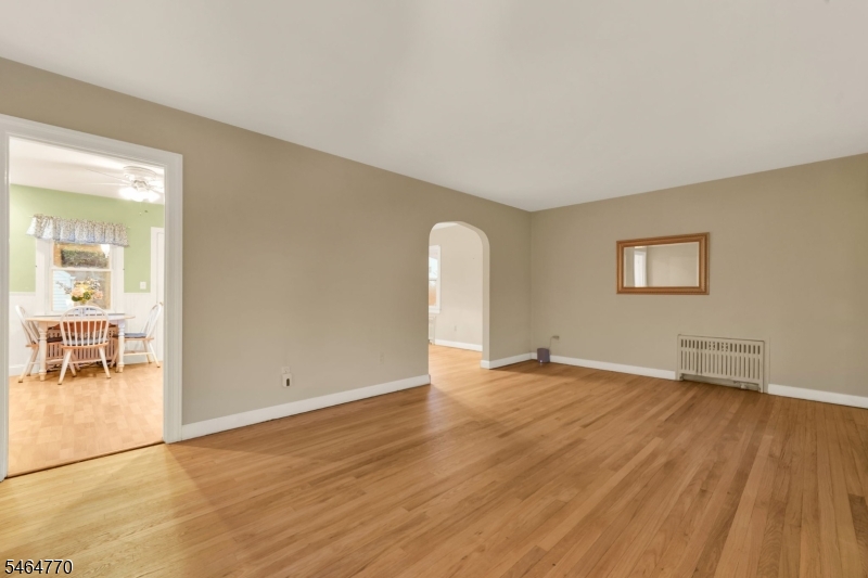 842 Travers Street Union NJ 07083