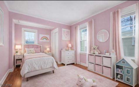 33 Beaumont Place Newark NJ 07104