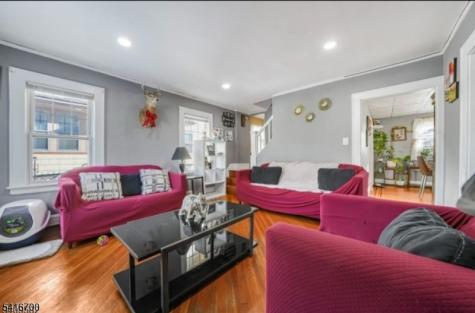 33 Beaumont Place Newark NJ 07104
