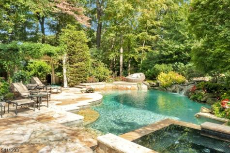 307 Freemans Lane Franklin Lakes NJ 07417