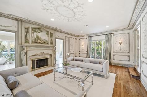307 Freemans Lane Franklin Lakes NJ 07417