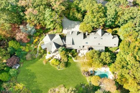 307 Freemans Lane Franklin Lakes NJ 07417