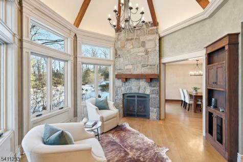 307 Freemans Lane Franklin Lakes NJ 07417