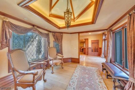 307 Freemans Lane Franklin Lakes NJ 07417