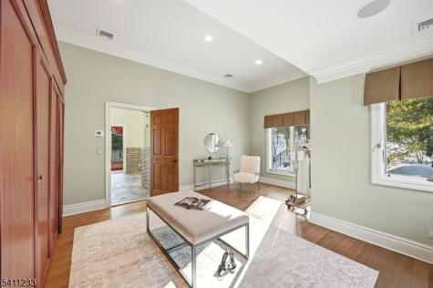 307 Freemans Lane Franklin Lakes NJ 07417
