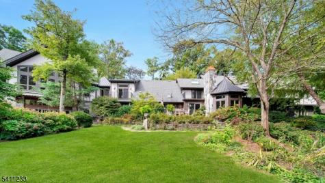 307 Freemans Lane Franklin Lakes NJ 07417