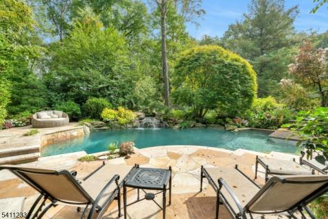 307 Freemans Lane Franklin Lakes NJ 07417