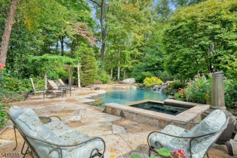 307 Freemans Lane Franklin Lakes NJ 07417