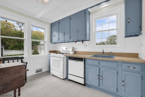 152 Long Hill Road Little Falls NJ 07424