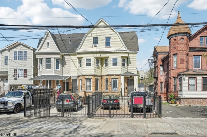 63 Lincoln Avenue Newark NJ 07104