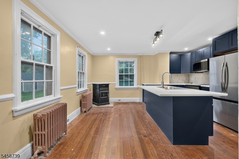 512 N Main Street Greenwich NJ 08886