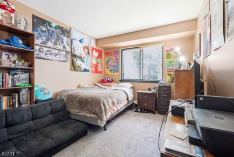 55 Meadowview Drive Clinton NJ 08801