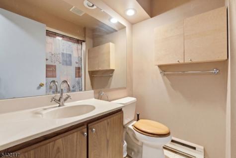 55 Meadowview Drive Clinton NJ 08801